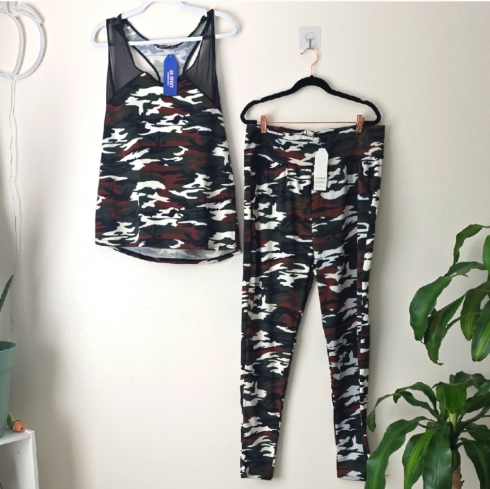 Women's Camouflage Legging Set